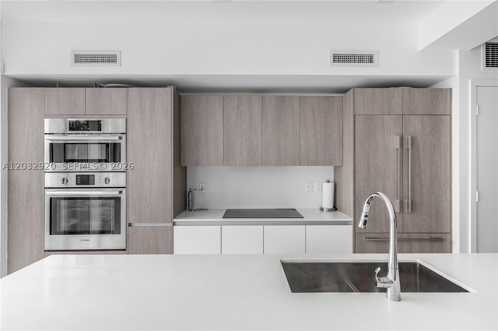 ONE BAY CONDO - Residential