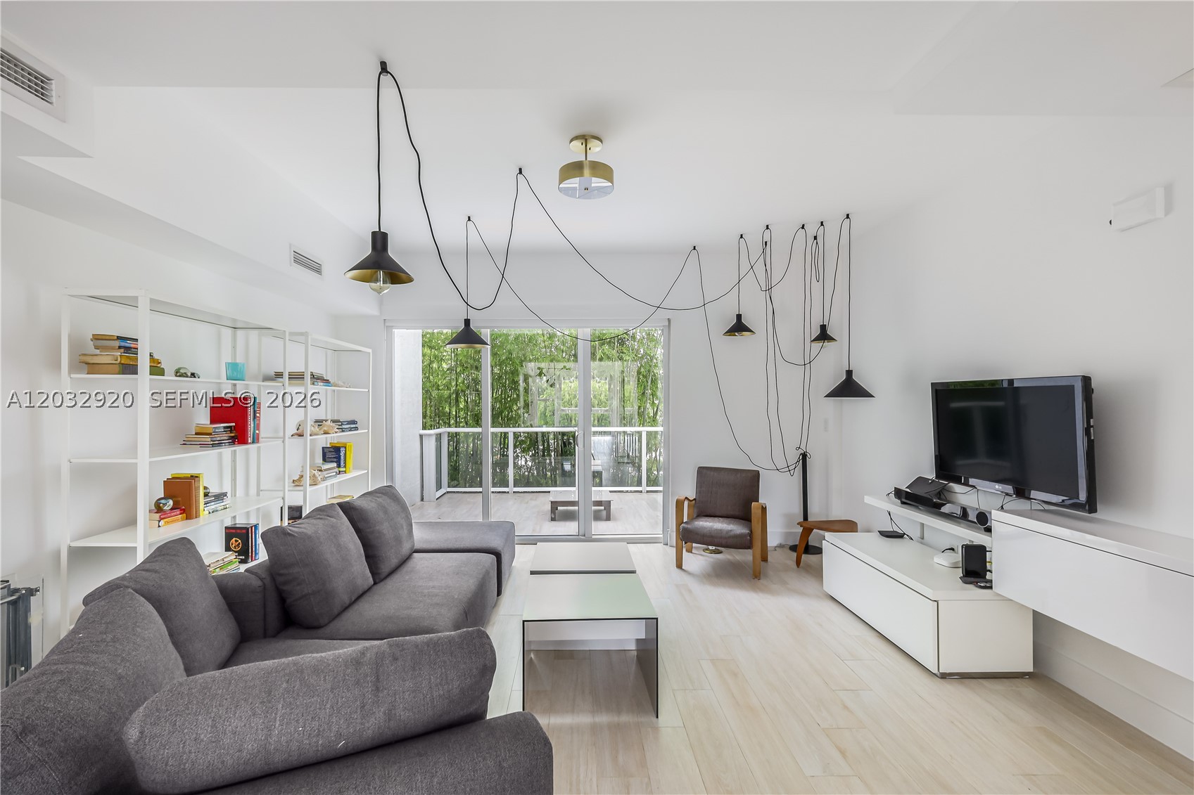 ONE BAY CONDO - Residential