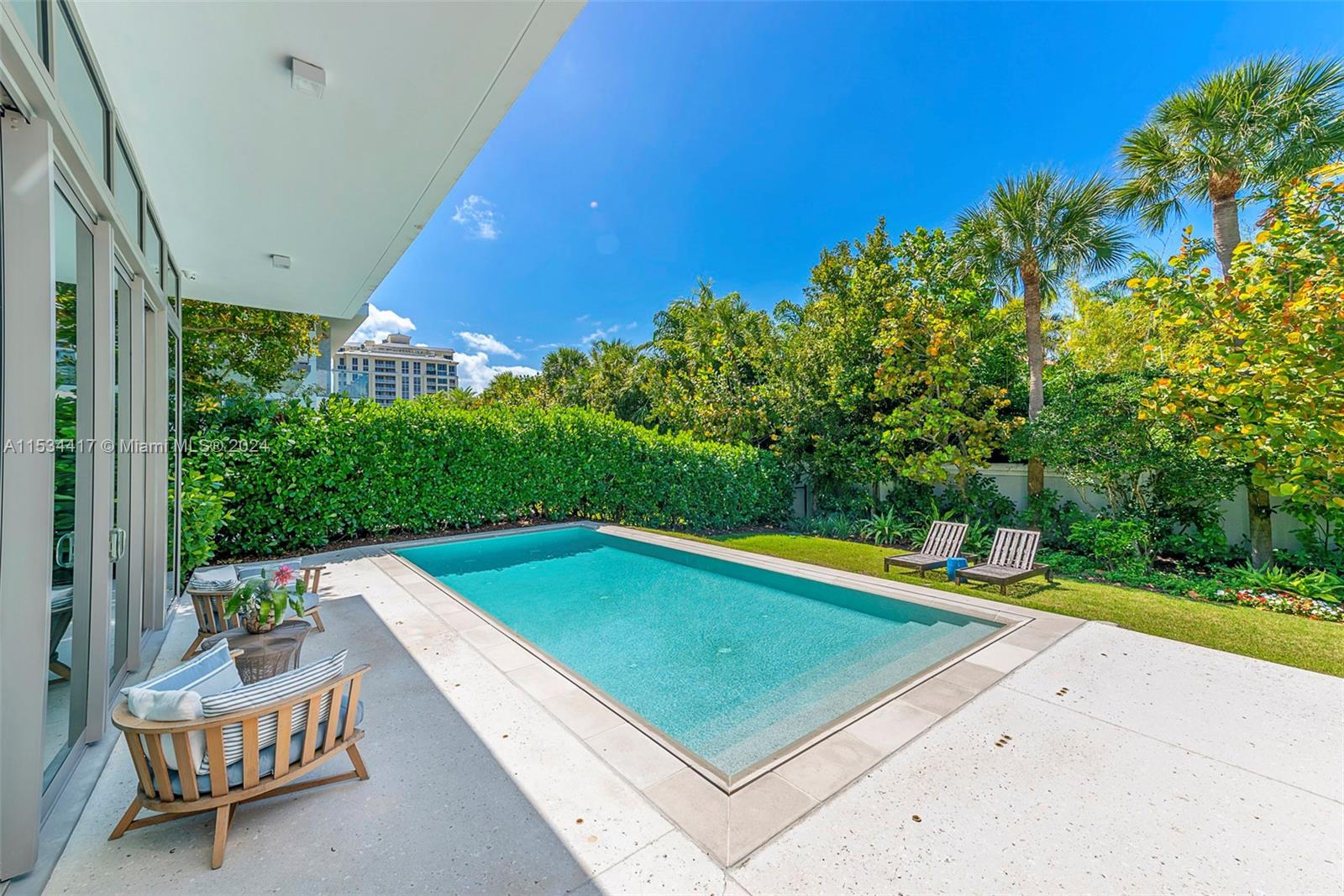 OCEANA KEY BISCAYNE CONDO - Residential