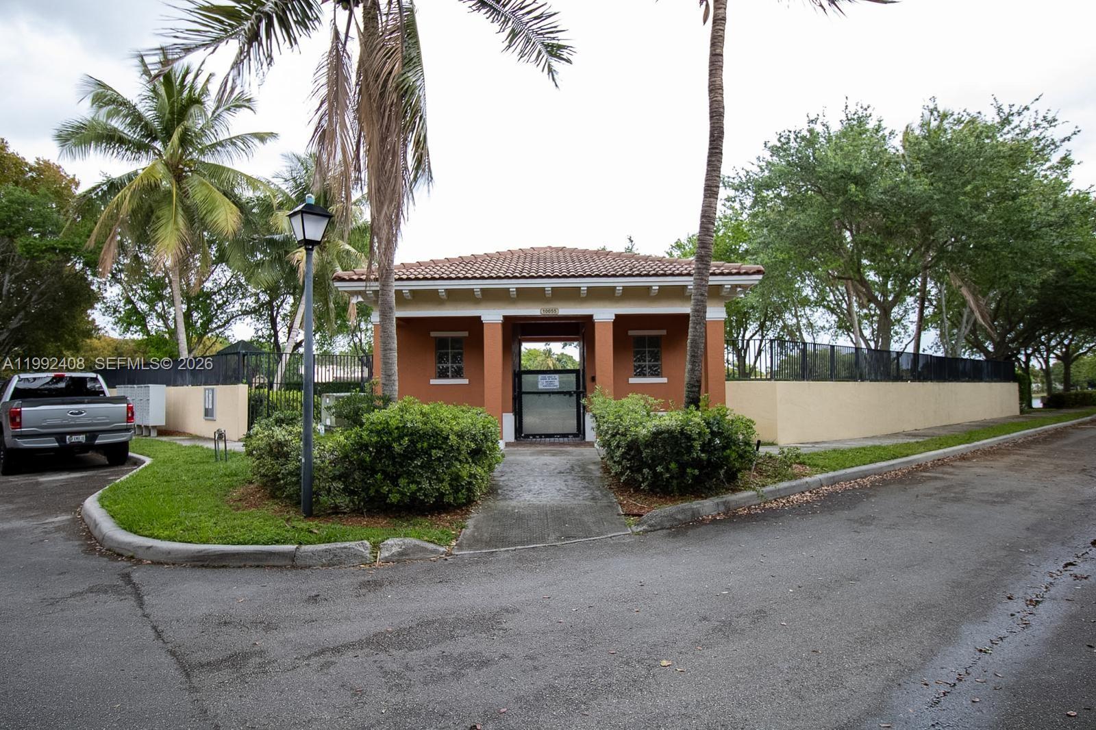 WALDMAN PLAT MIRABELLA - Residential