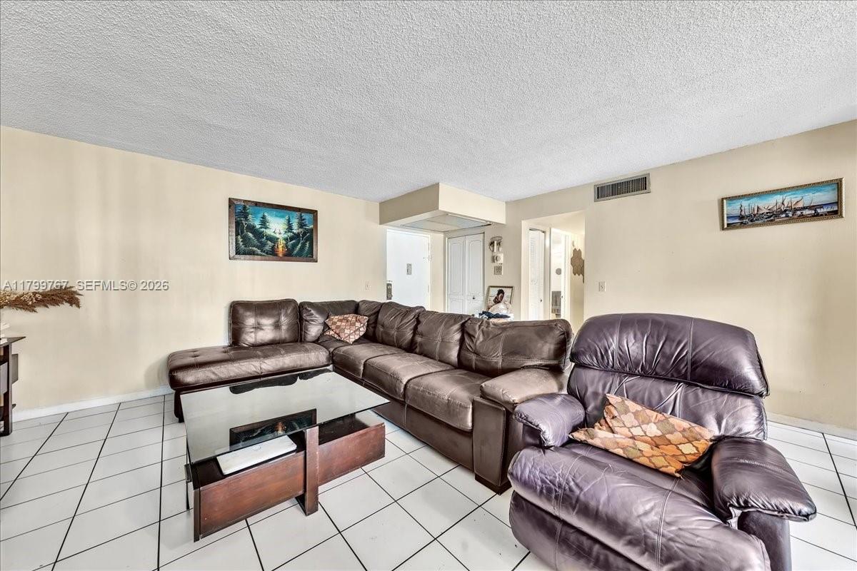 CYPRESS TREE CONDO BLDG 5 - Residential