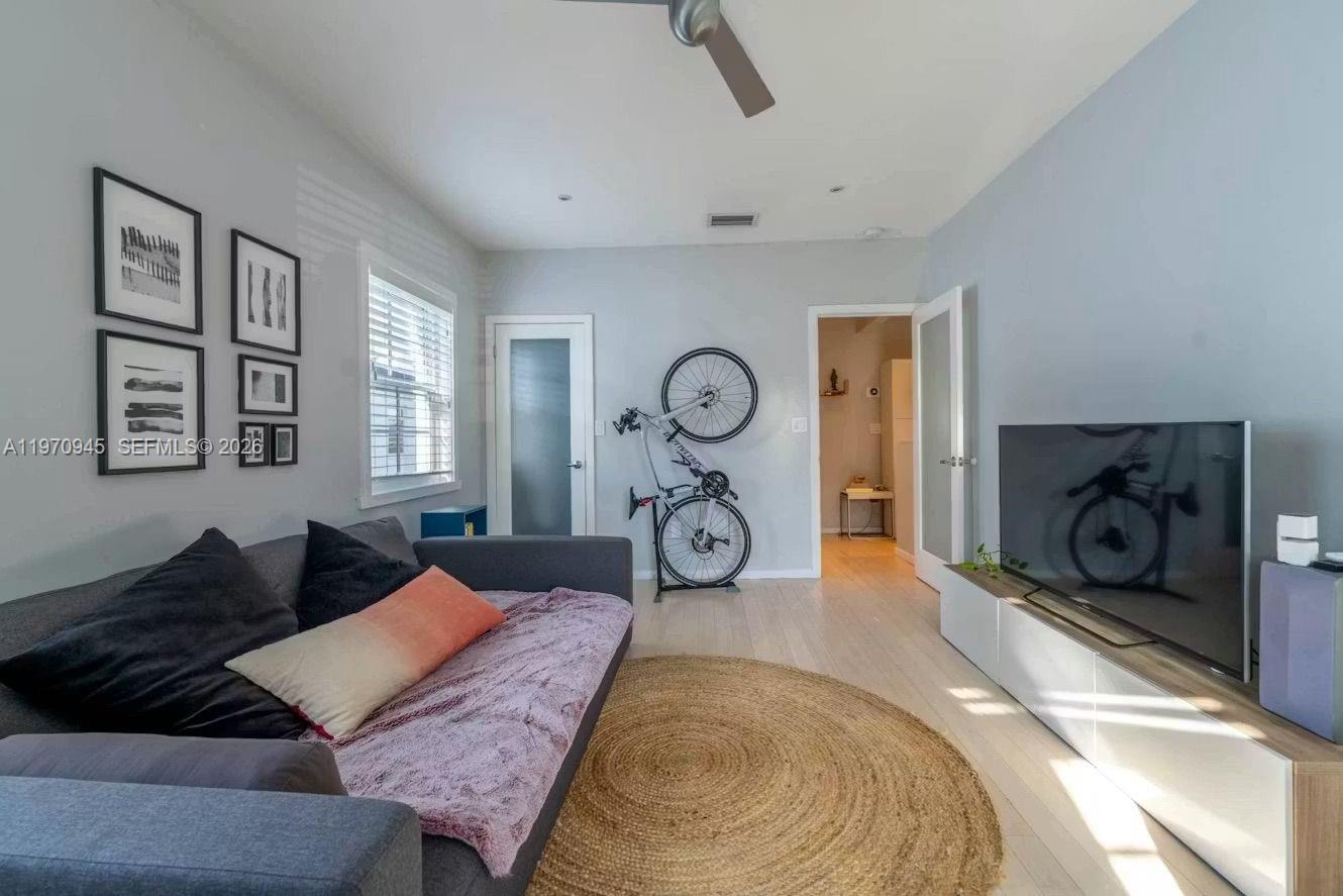 CASA 40 CONDO - Residential Lease