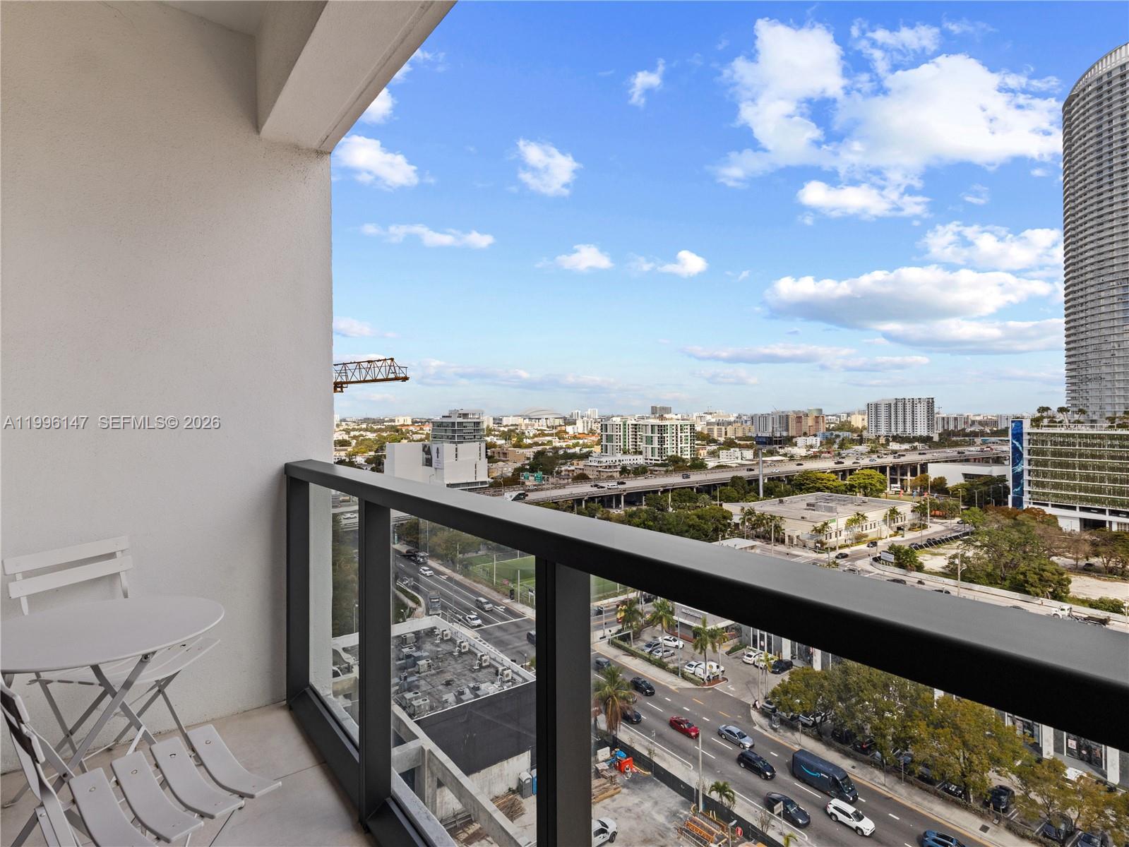 smart Brickel condo - Residential