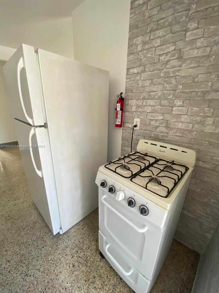 CITY OF MIAMI SOUTH - Residential Lease