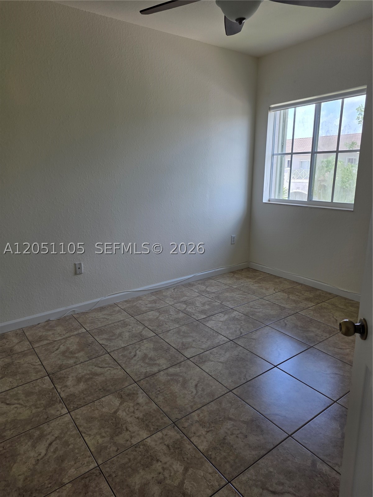CORAL LAKES KINGDOM - Residential Lease