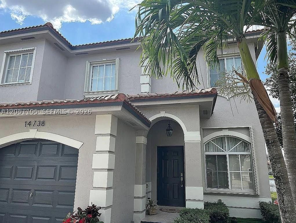CORAL LAKES KINGDOM - Residential Lease