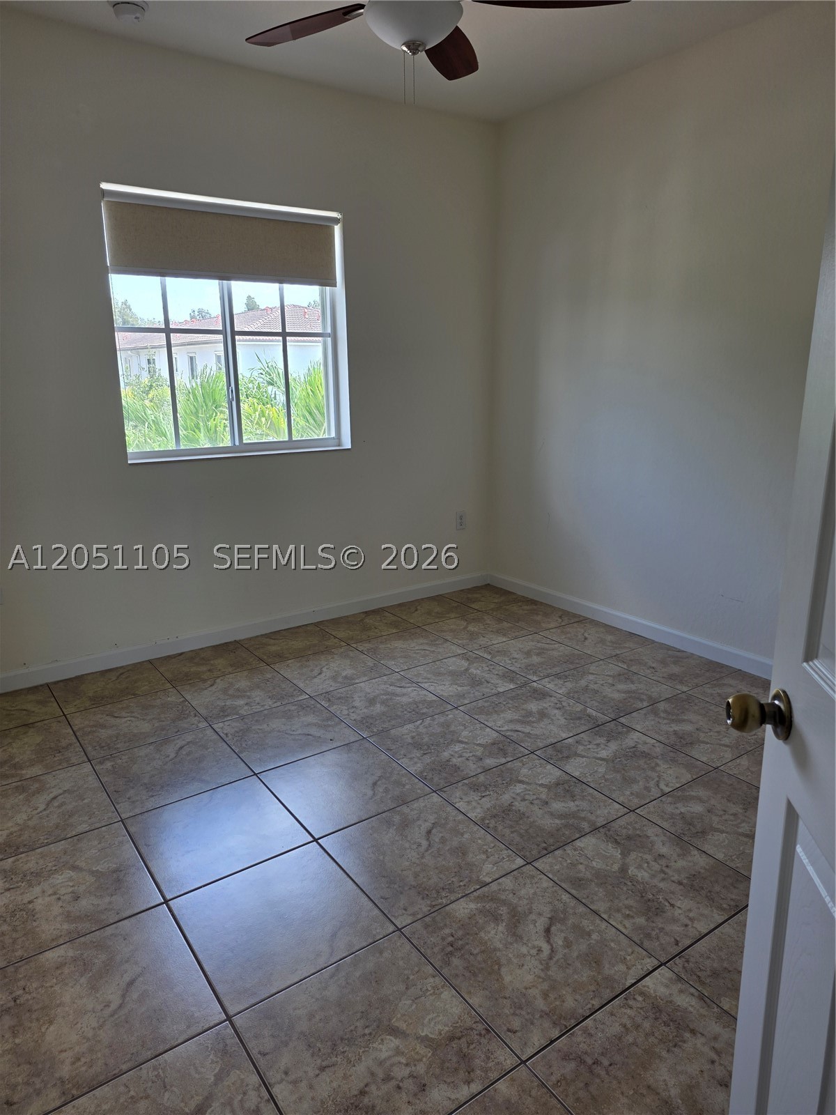 CORAL LAKES KINGDOM - Residential Lease