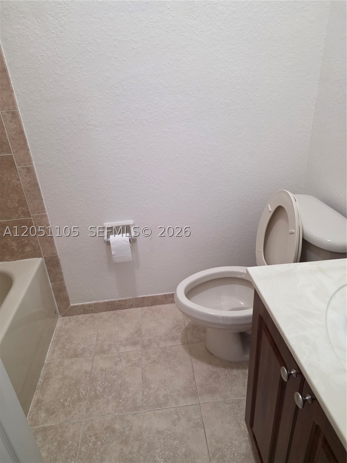 CORAL LAKES KINGDOM - Residential Lease