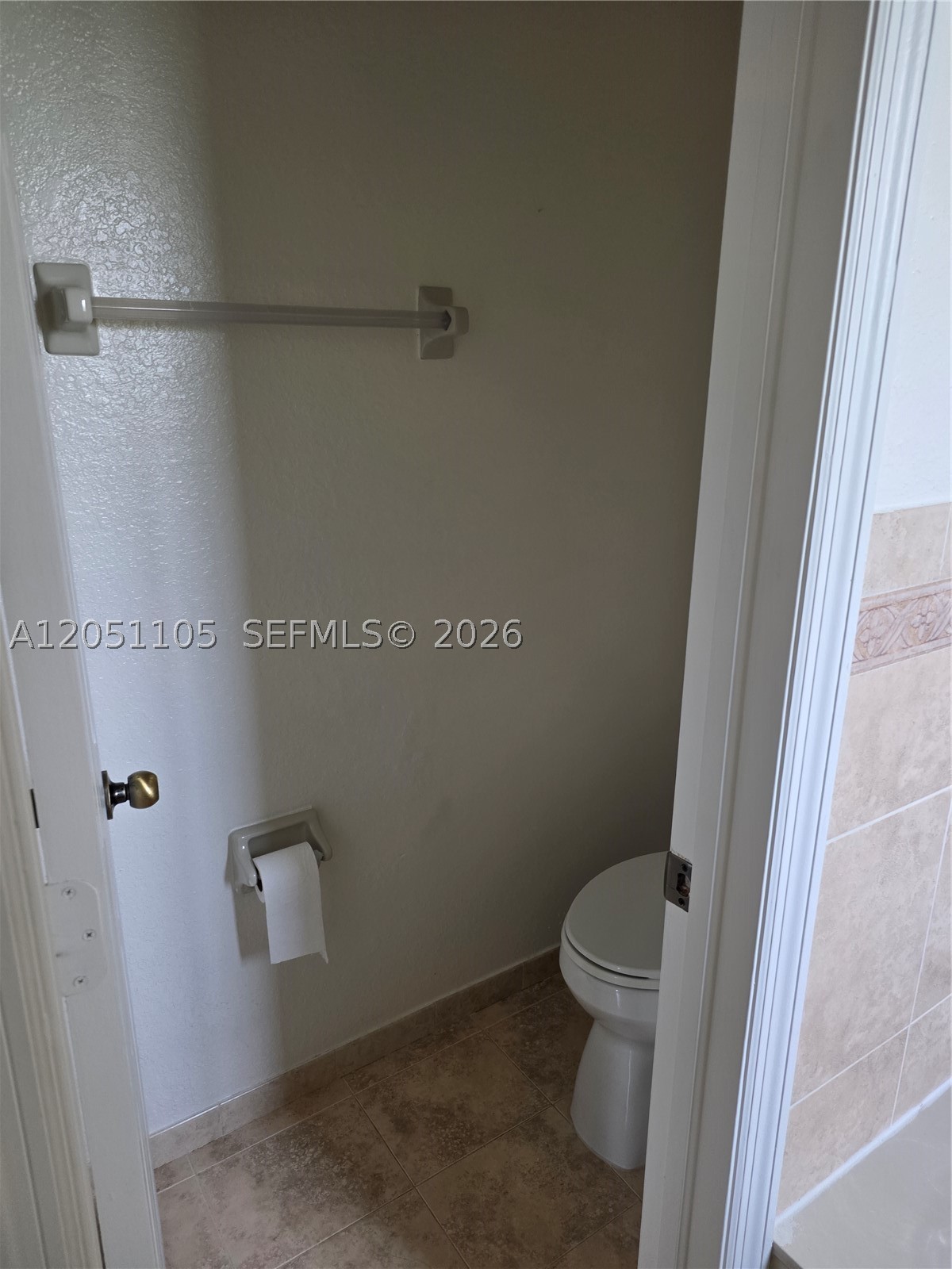 CORAL LAKES KINGDOM - Residential Lease