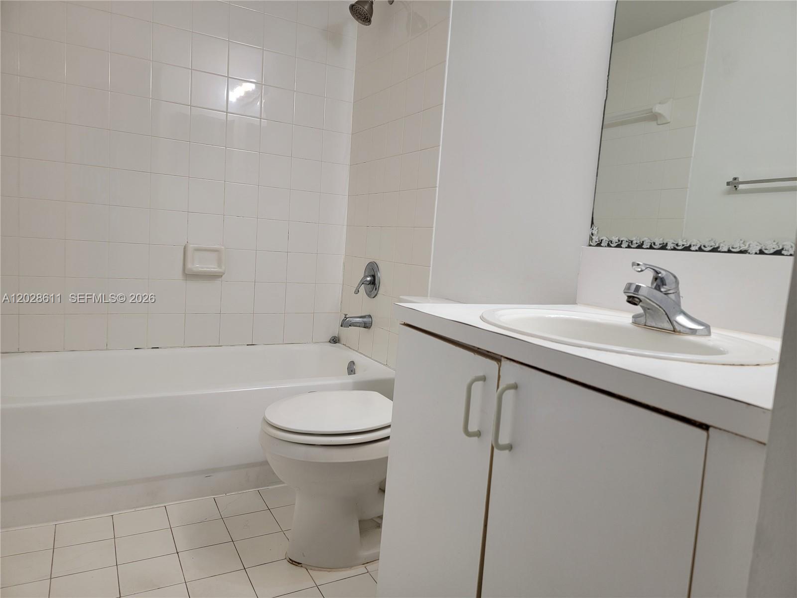ST ANDREWS CONDO - Residential Lease