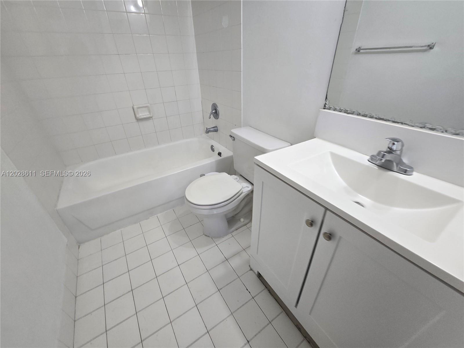 ST ANDREWS CONDO - Residential Lease