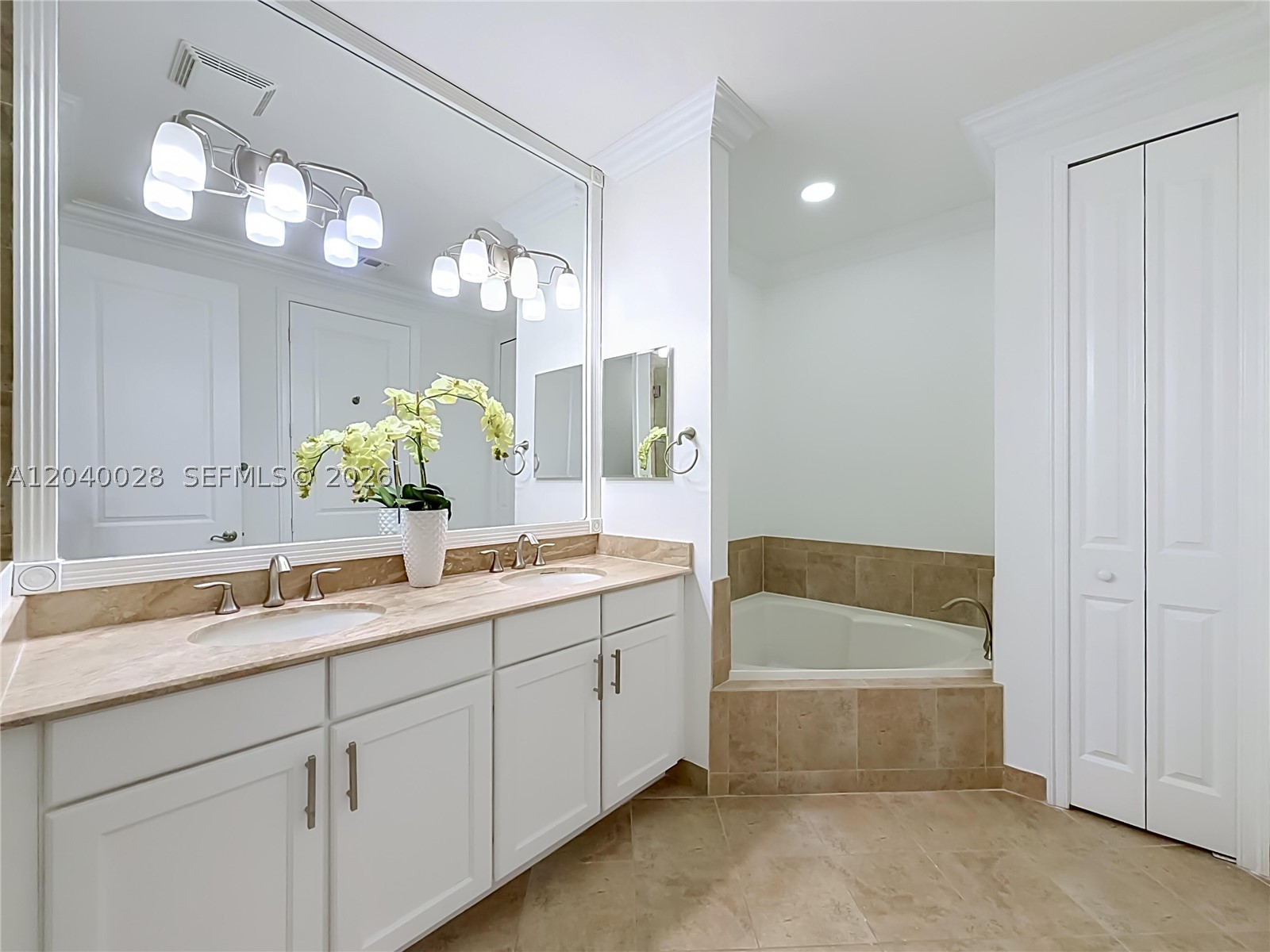 PARKLAND RESERVE TOWNHOMES - Residential