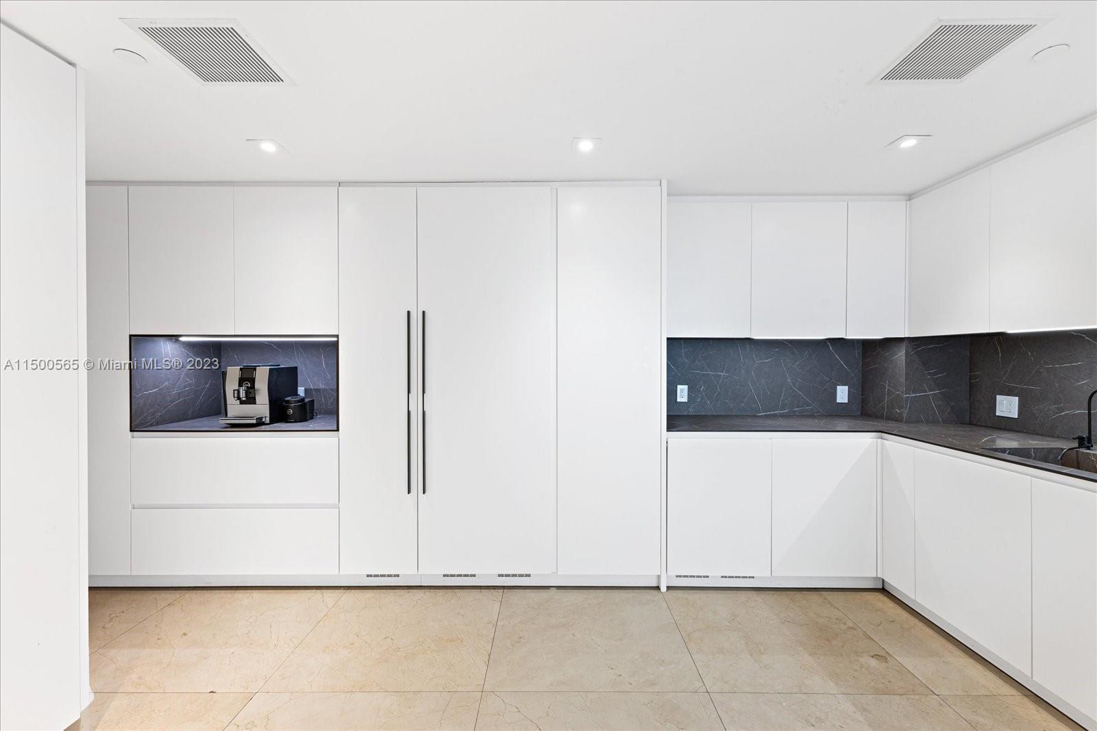 BAYVIEW FISHER ISL CONDO - Residential