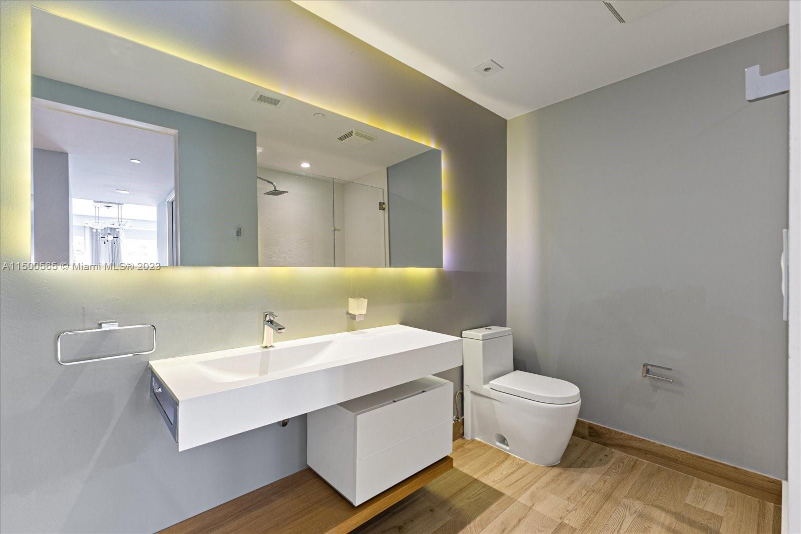 BAYVIEW FISHER ISL CONDO - Residential