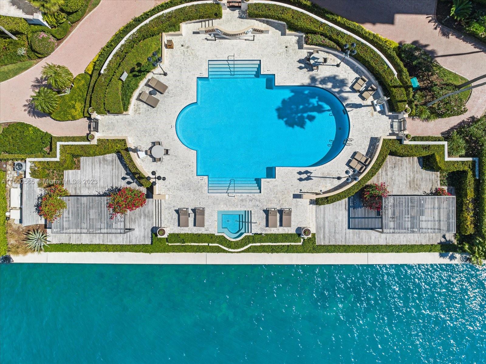 BAYVIEW FISHER ISL CONDO - Residential