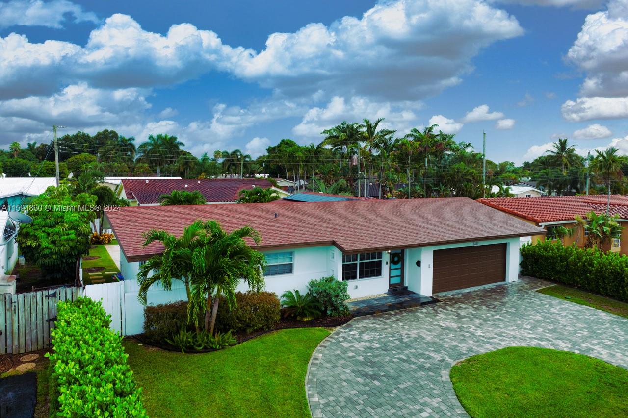 CORAL RIDGE ISLES - Residential
