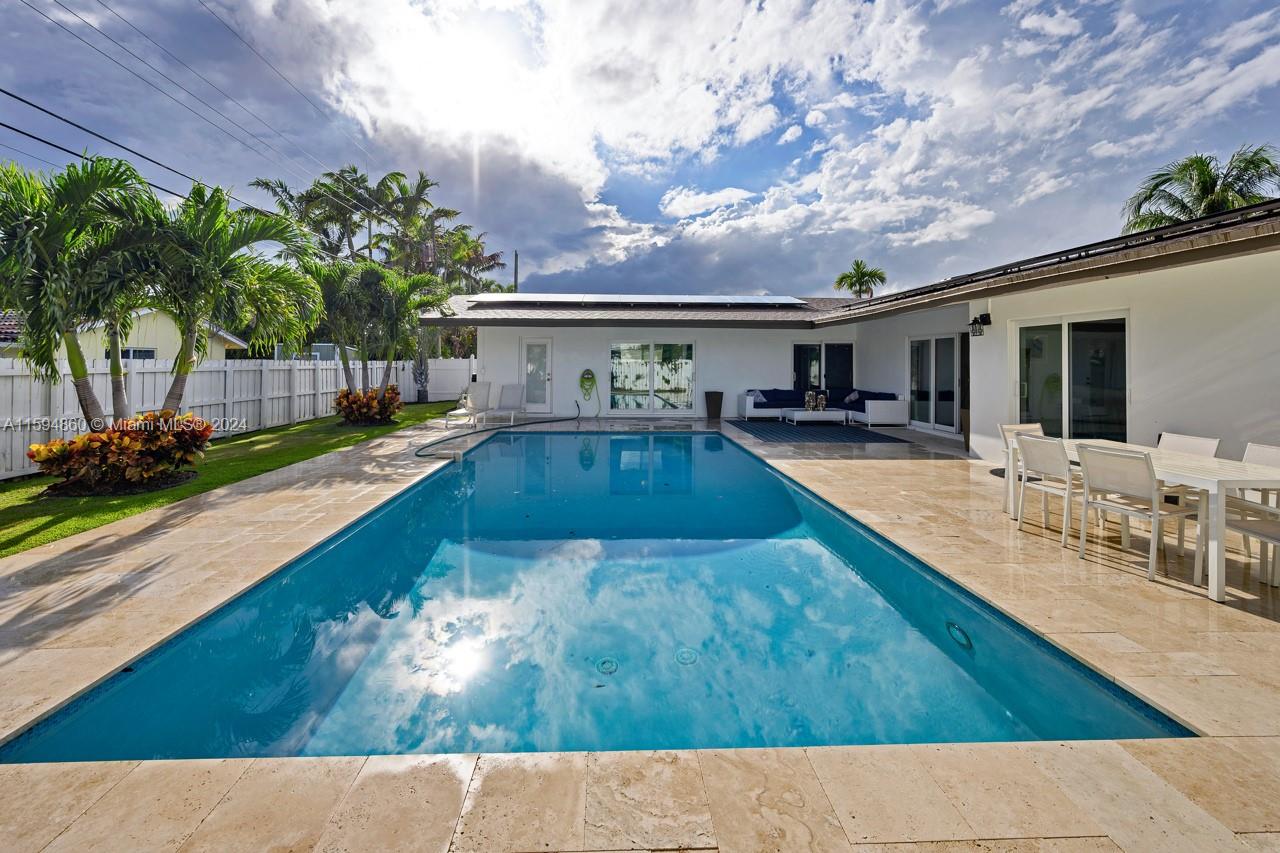 CORAL RIDGE ISLES - Residential