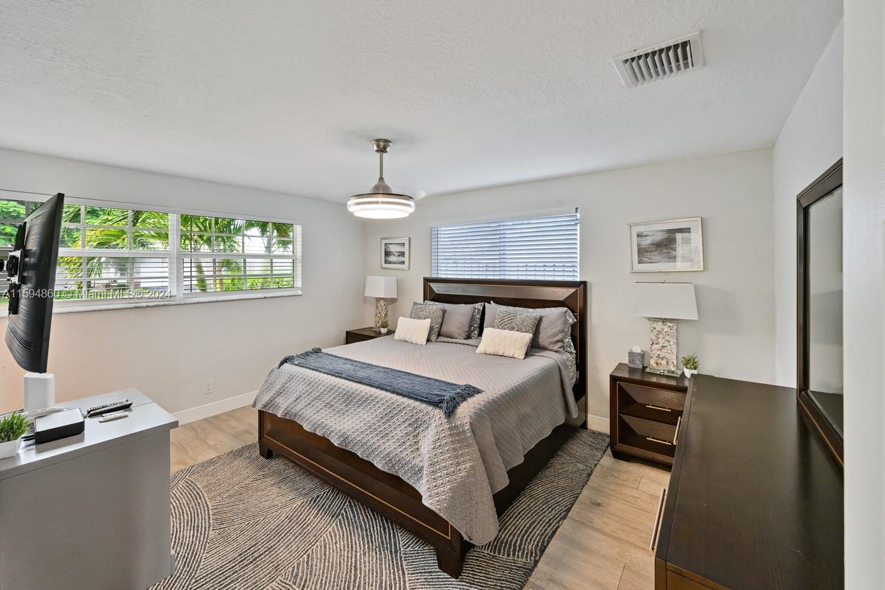 CORAL RIDGE ISLES - Residential