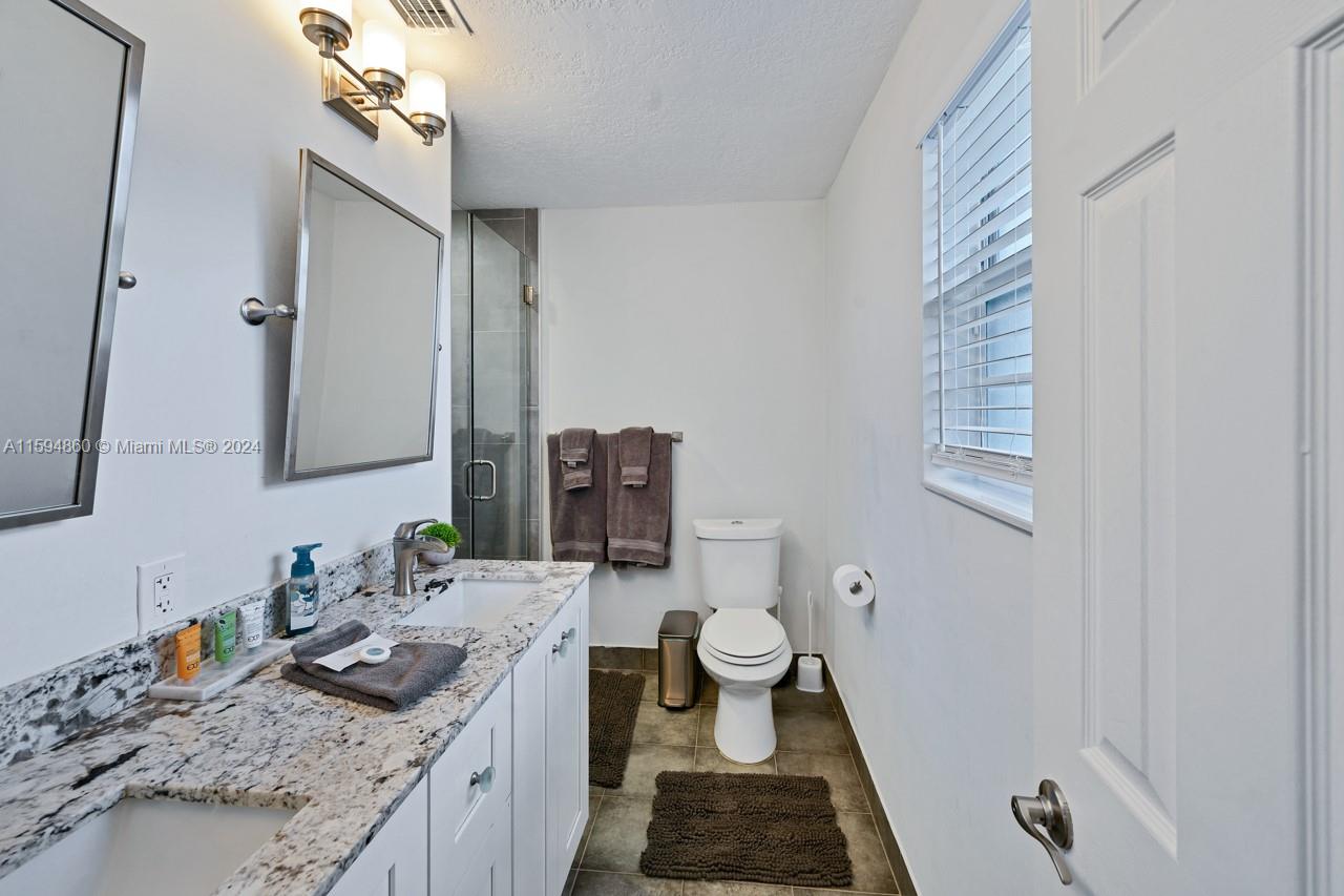 CORAL RIDGE ISLES - Residential