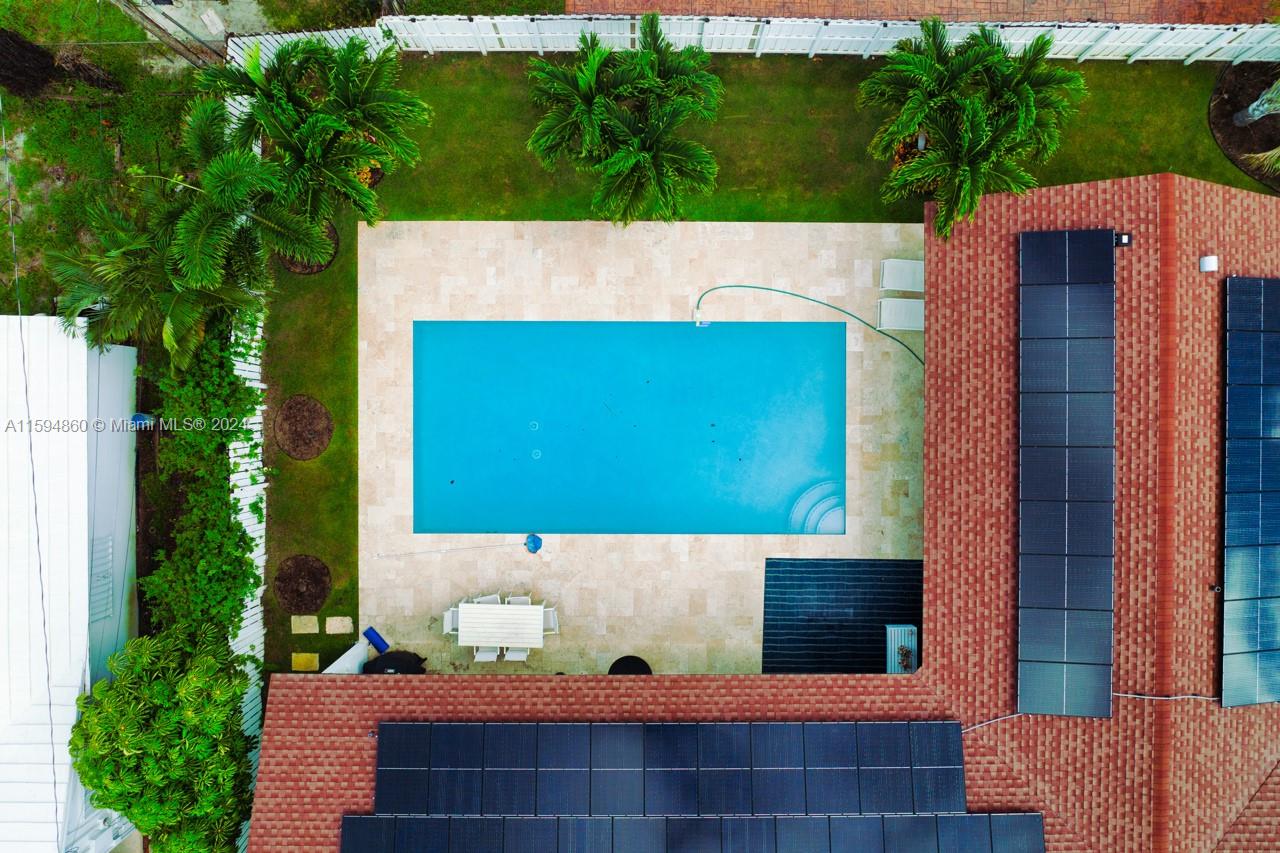 CORAL RIDGE ISLES - Residential