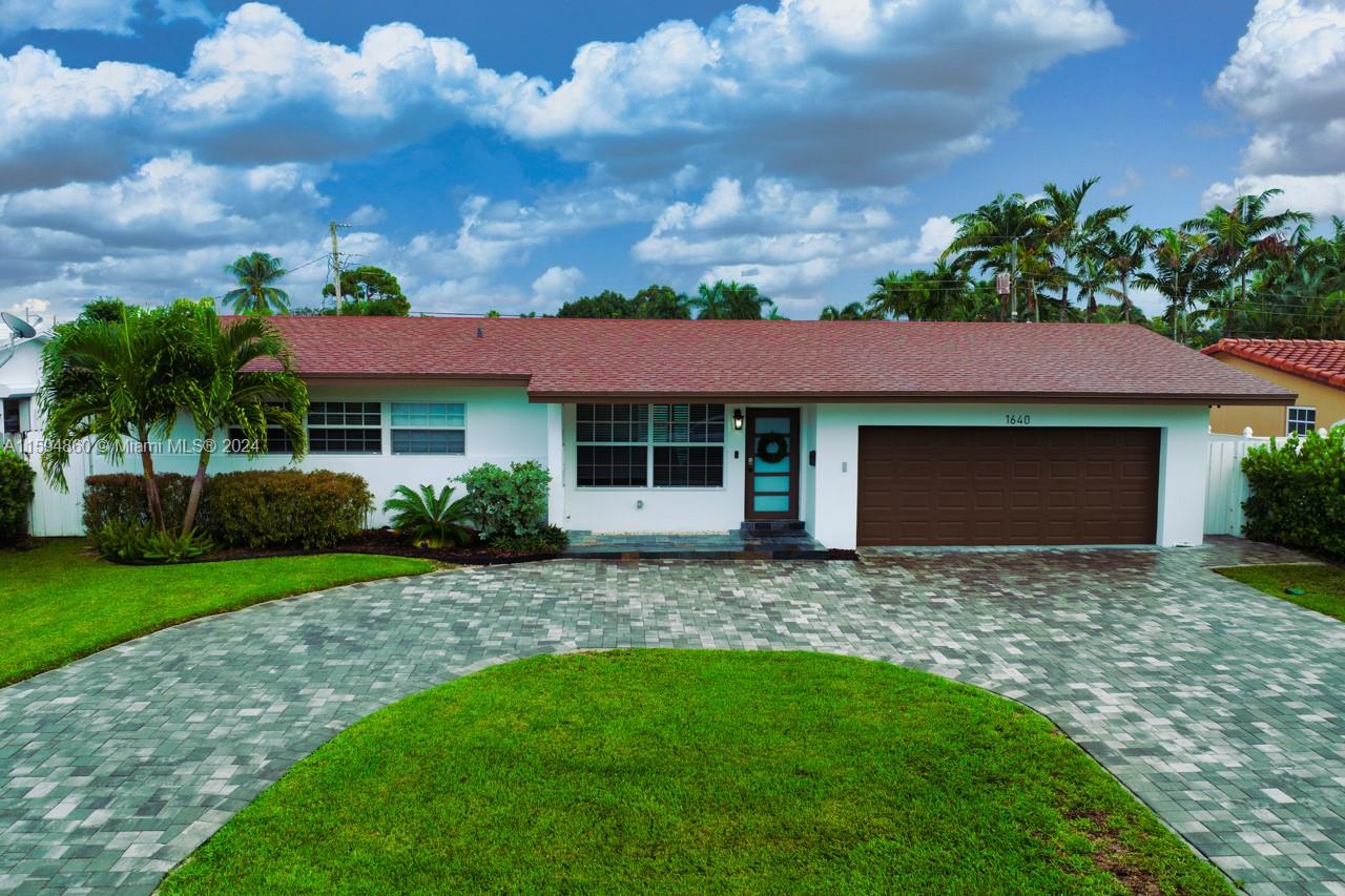 CORAL RIDGE ISLES - Residential