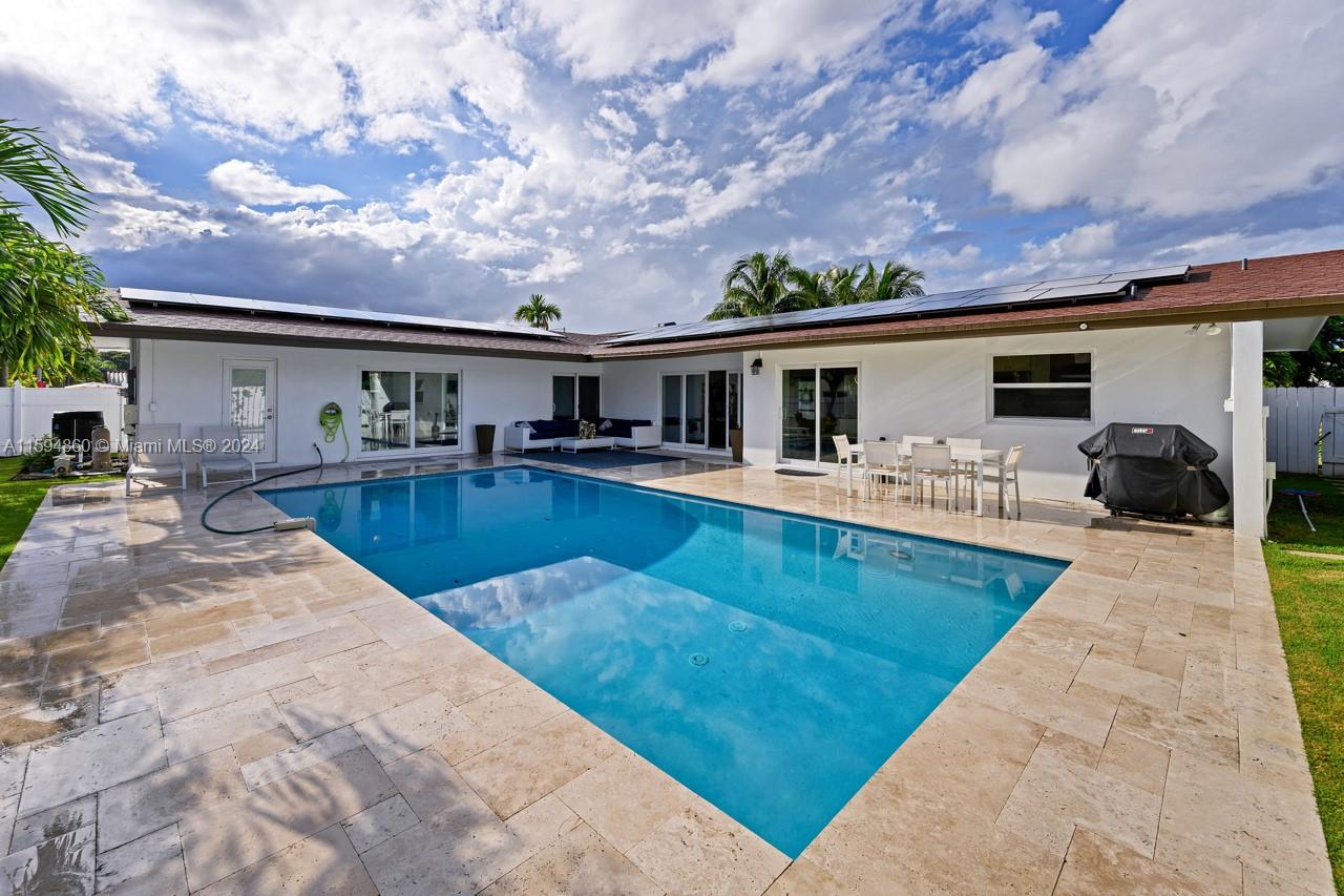CORAL RIDGE ISLES - Residential