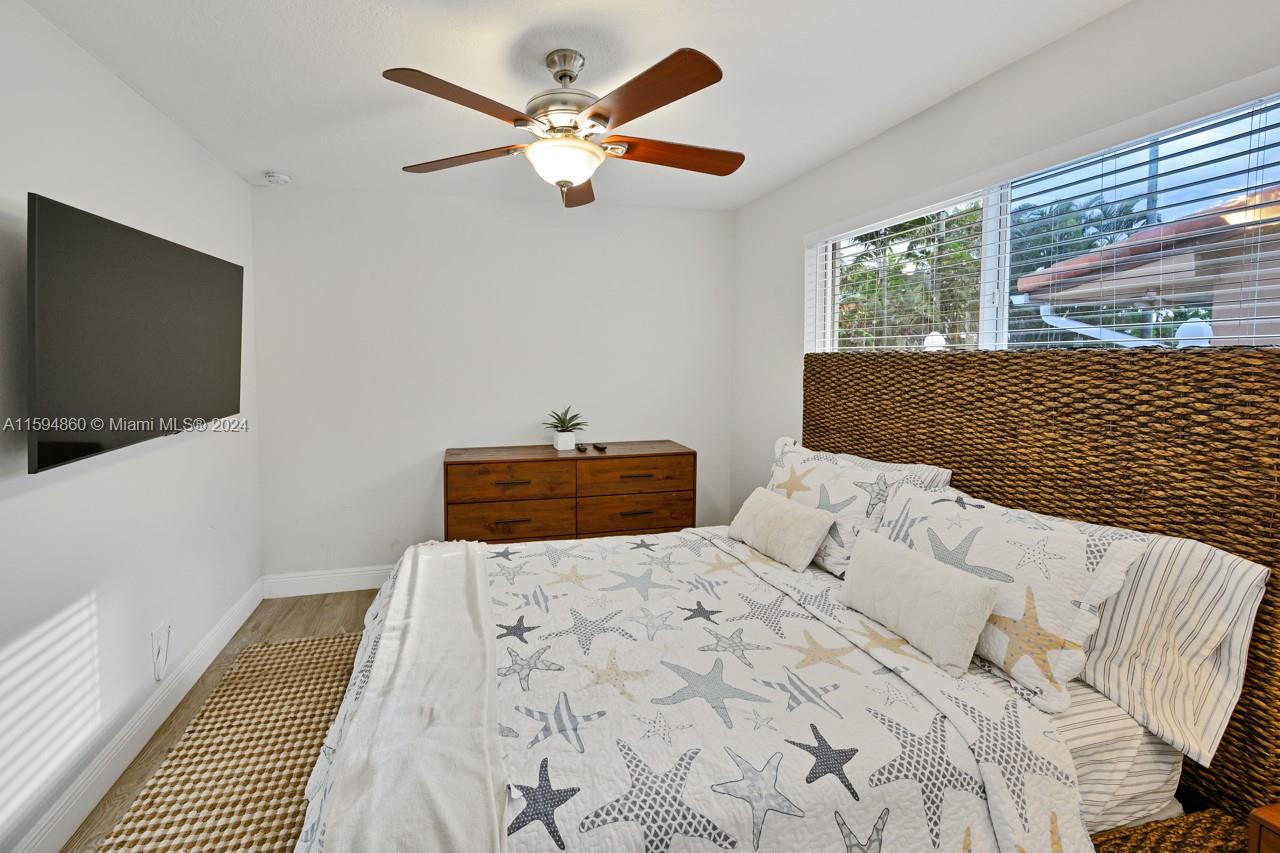 CORAL RIDGE ISLES - Residential