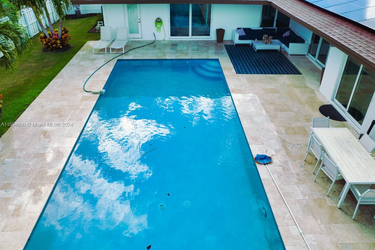 CORAL RIDGE ISLES - Residential