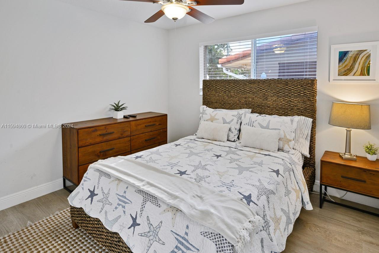 CORAL RIDGE ISLES - Residential