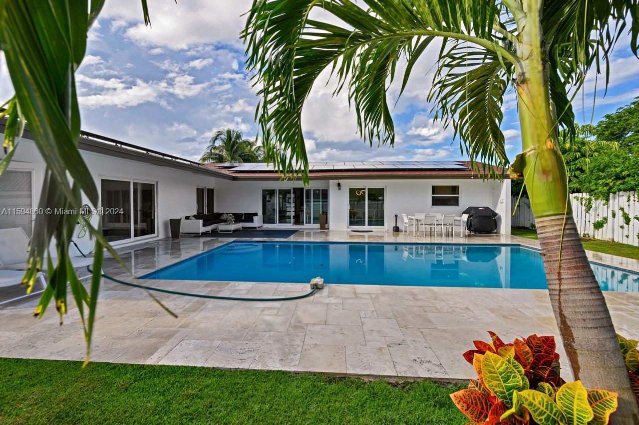 CORAL RIDGE ISLES - Residential