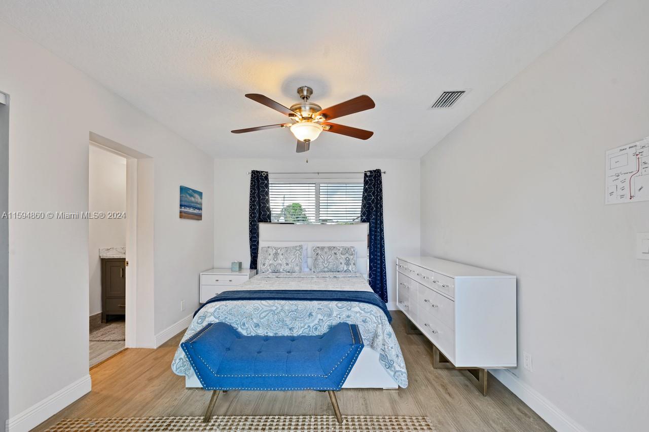 CORAL RIDGE ISLES - Residential