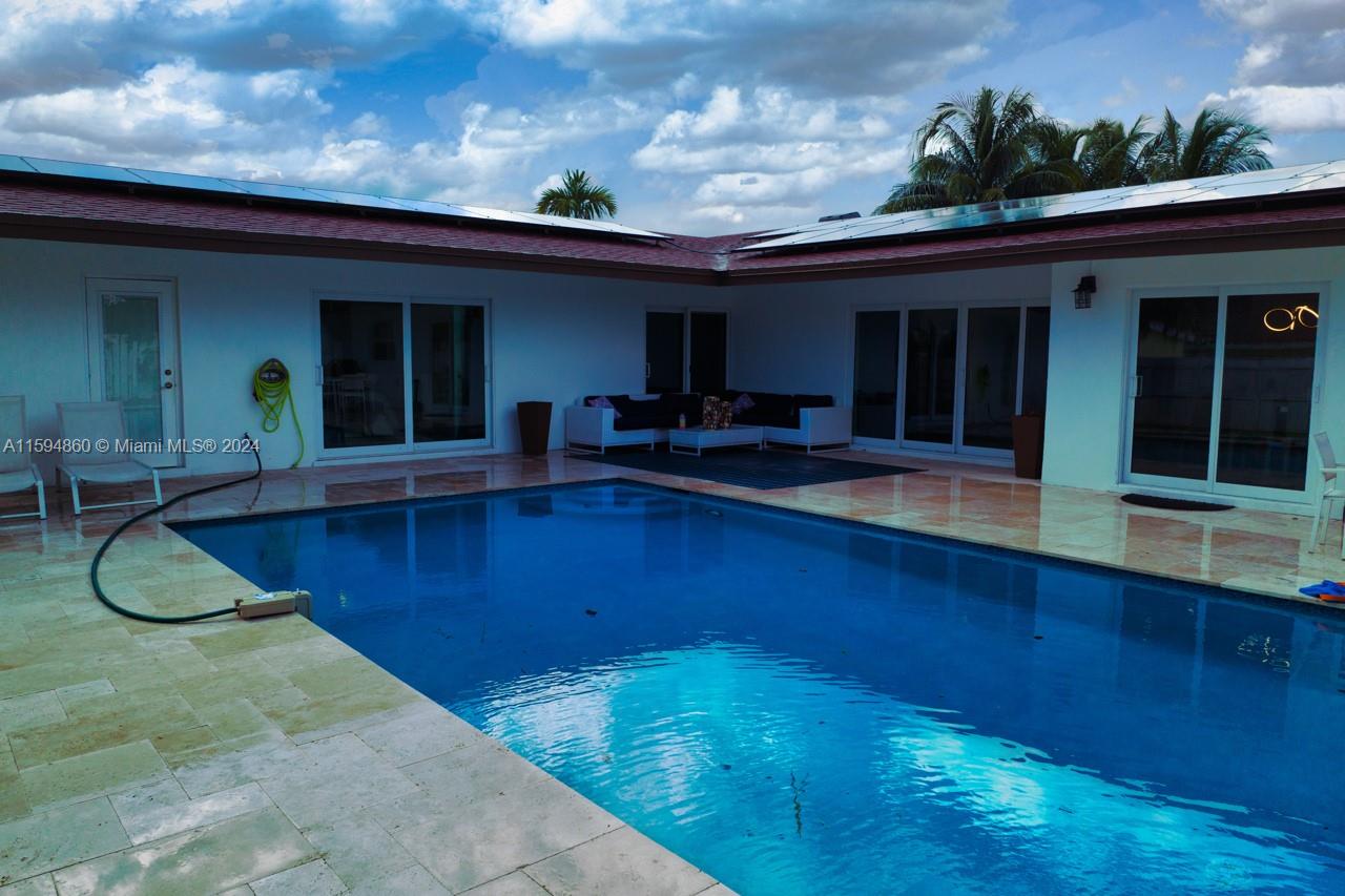 CORAL RIDGE ISLES - Residential