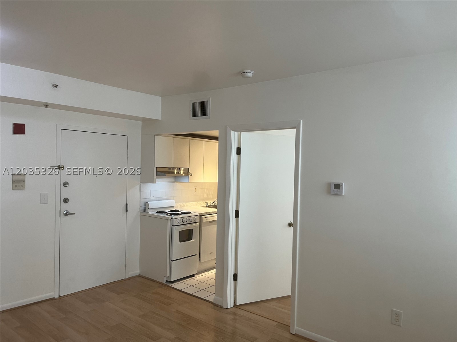 OHIO APARTMENT BLDG CONDO - Residential Lease