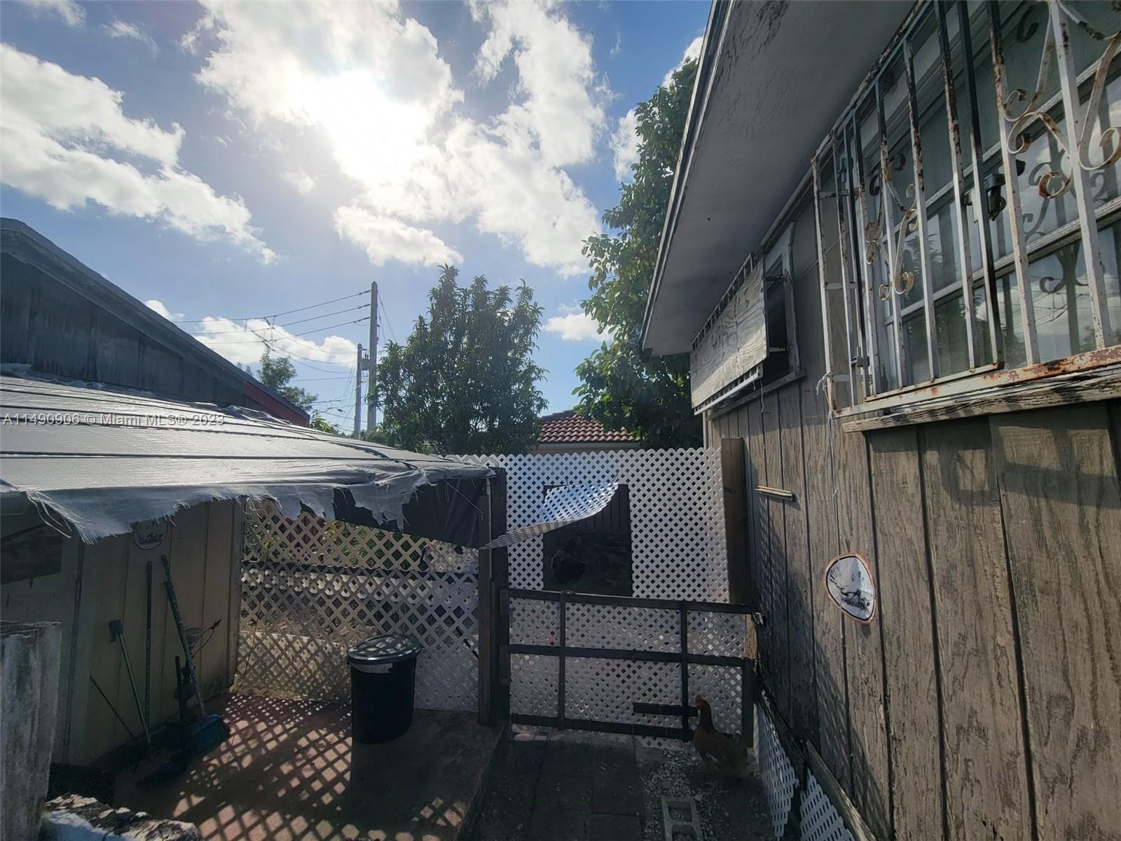 HARWOOD 2ND ADDN TO RIVER - Residential Income