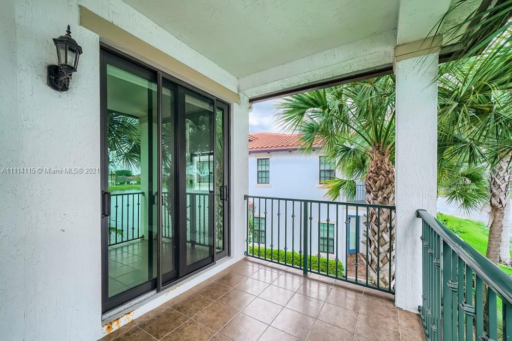 Pembroke Lakes South 119-1 - Residential