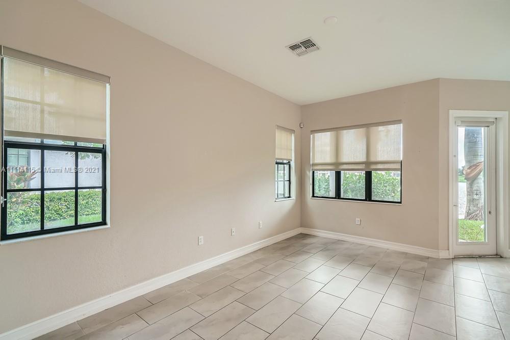 Pembroke Lakes South 119-1 - Residential
