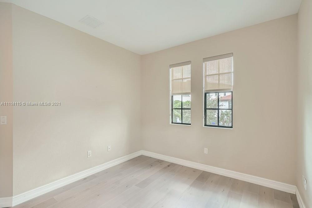 Pembroke Lakes South 119-1 - Residential