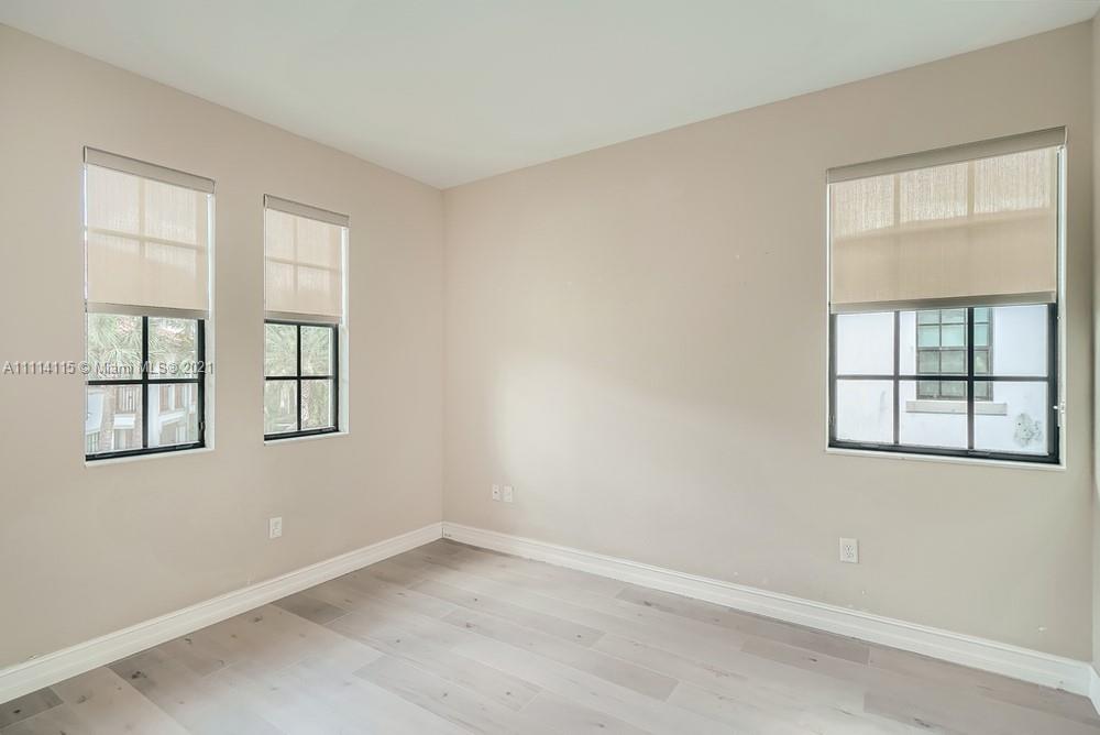 Pembroke Lakes South 119-1 - Residential