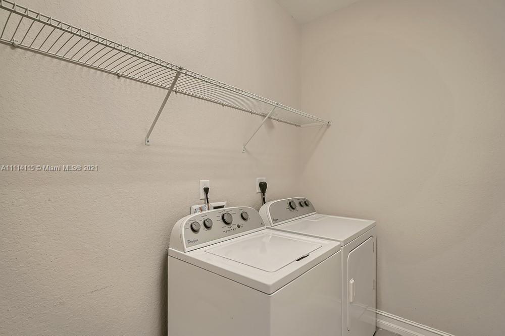 Pembroke Lakes South 119-1 - Residential