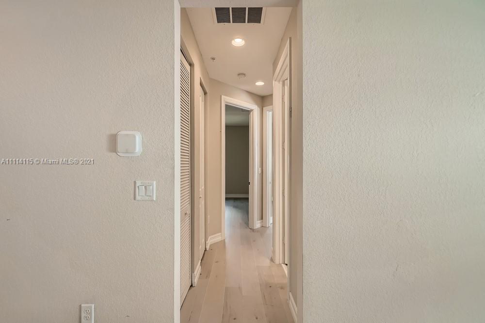 Pembroke Lakes South 119-1 - Residential
