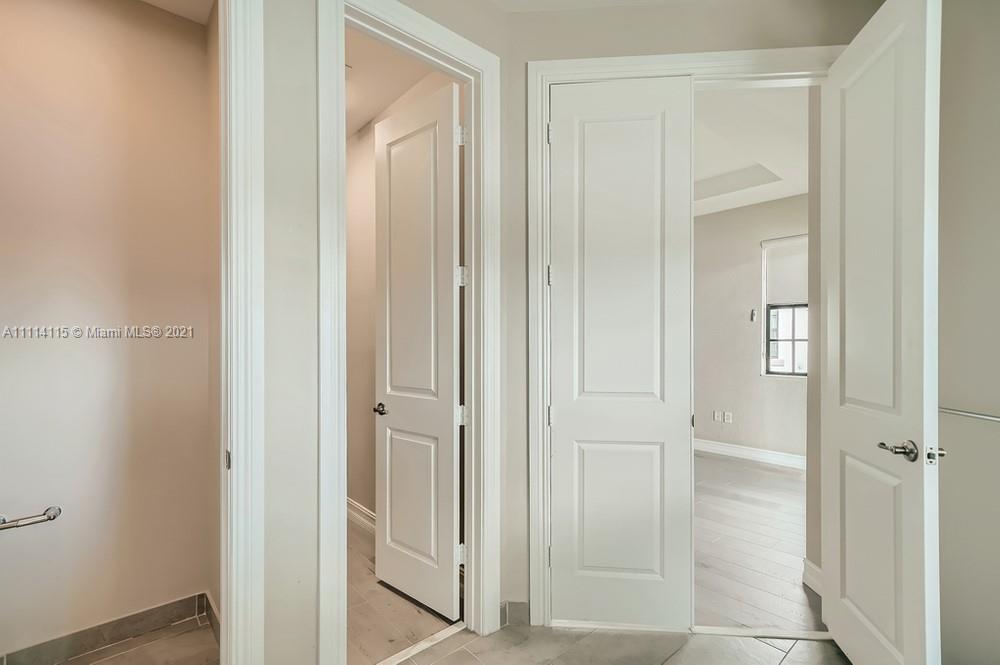 Pembroke Lakes South 119-1 - Residential