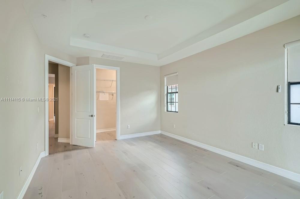 Pembroke Lakes South 119-1 - Residential