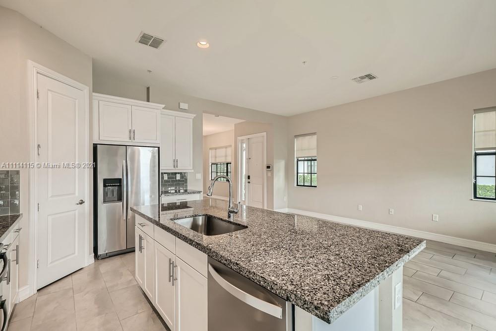 Pembroke Lakes South 119-1 - Residential