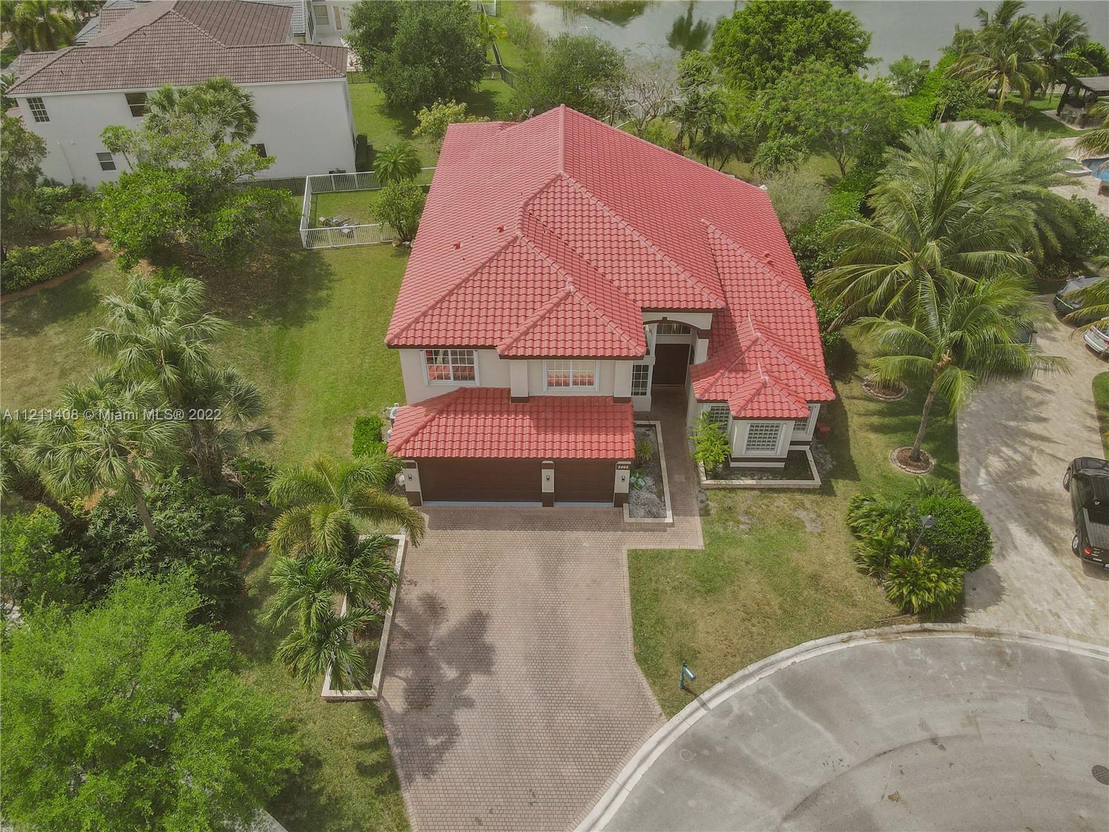 SUNSET LAKES PLAT THREE - Residential Lease