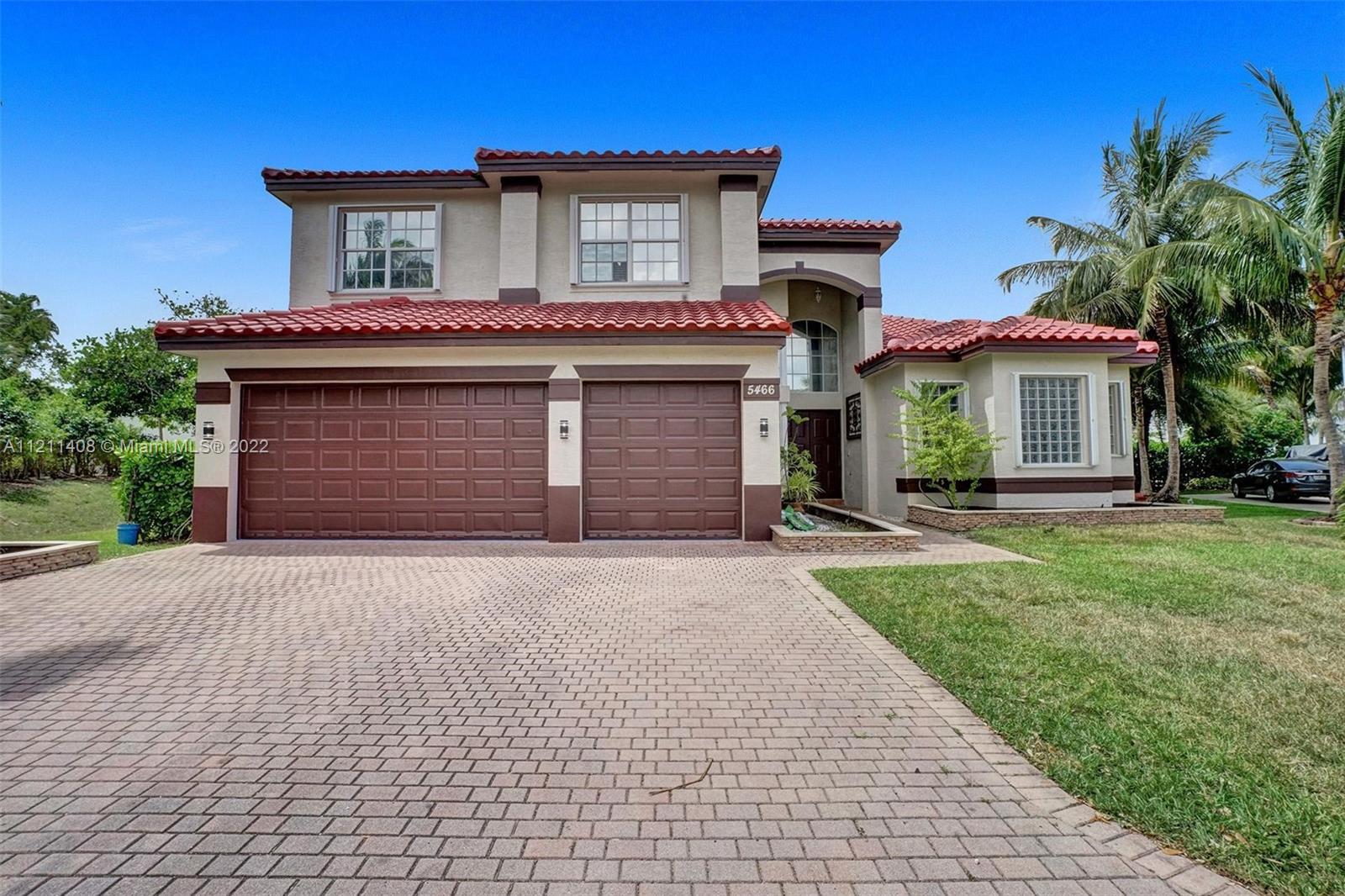 SUNSET LAKES PLAT THREE - Residential Lease
