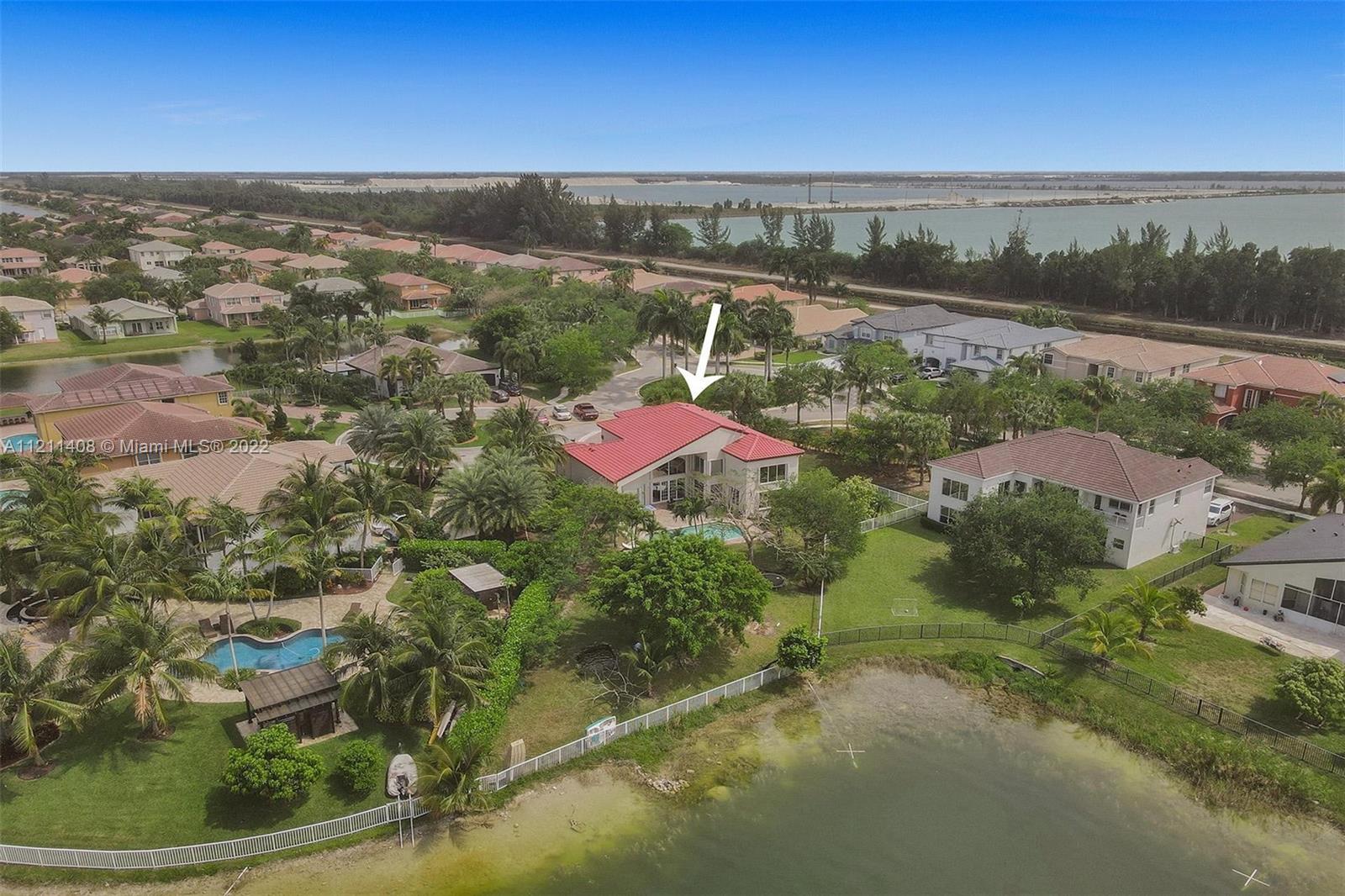 SUNSET LAKES PLAT THREE - Residential Lease
