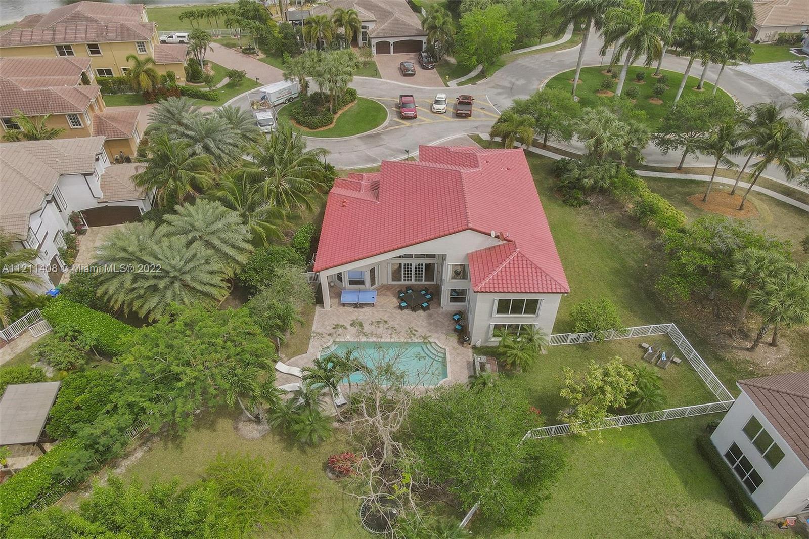 SUNSET LAKES PLAT THREE - Residential Lease