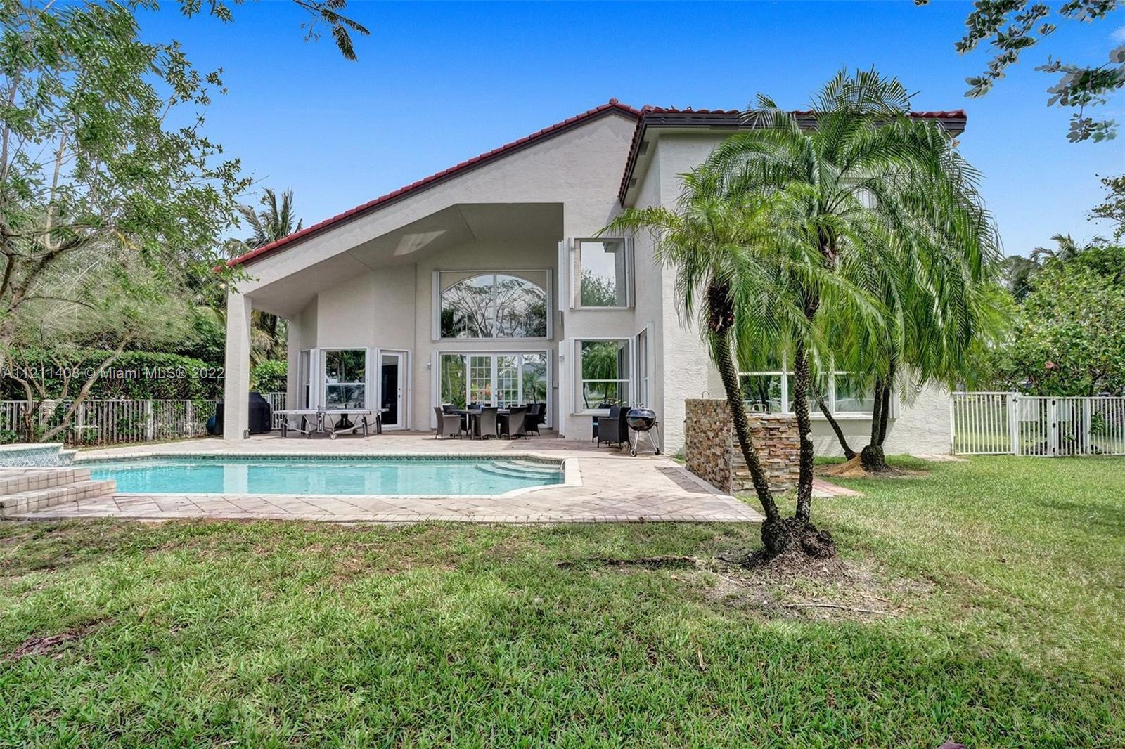 SUNSET LAKES PLAT THREE - Residential Lease