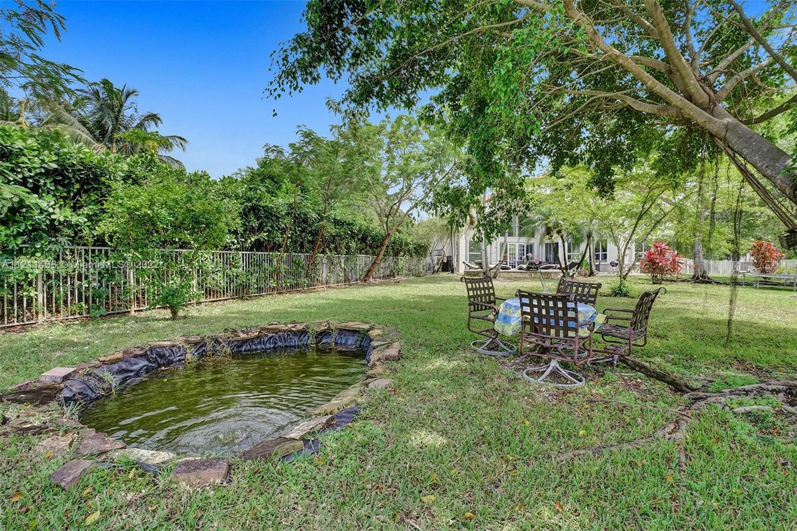SUNSET LAKES PLAT THREE - Residential Lease