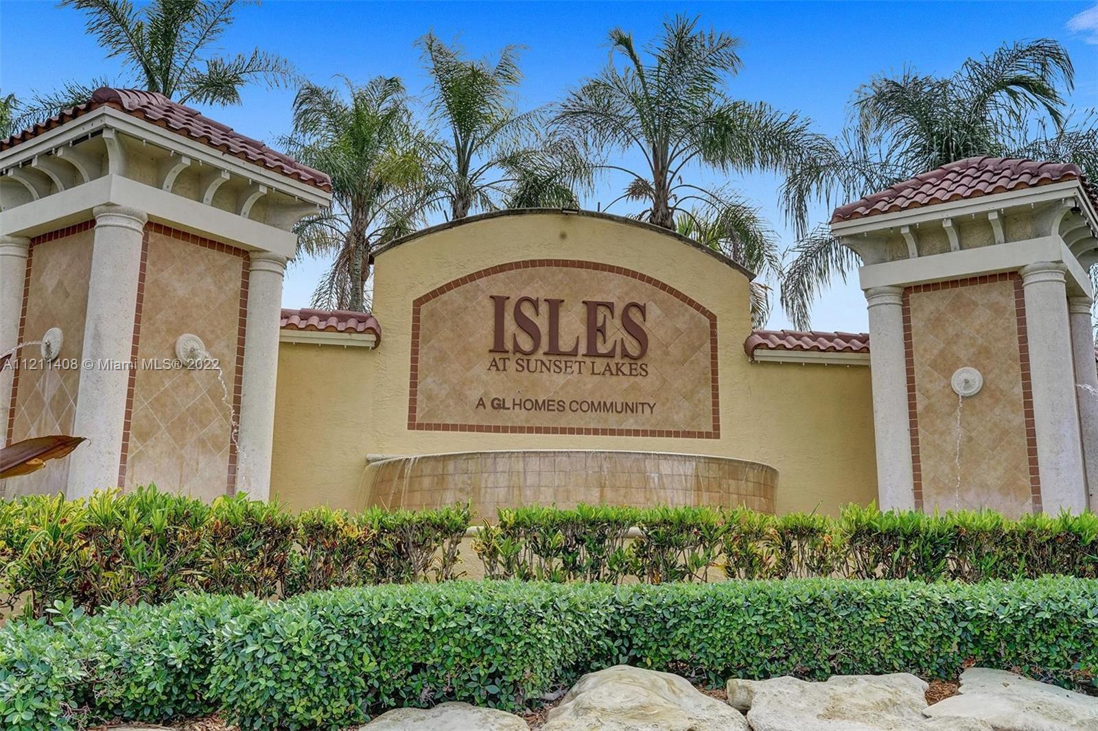 SUNSET LAKES PLAT THREE - Residential Lease